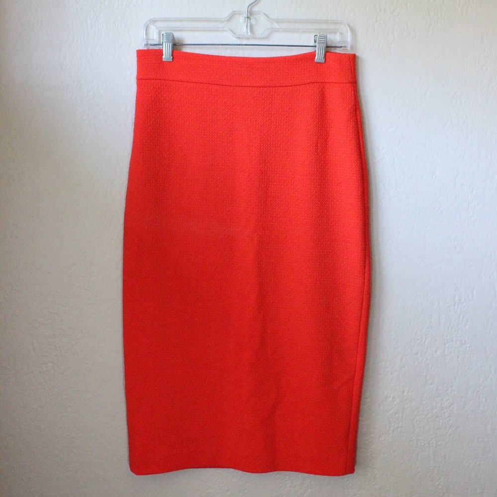 *SALE! 2/$22 or 3/$30* Ann Taylor Textured Pencil Skirt Red-Orange SIze 4